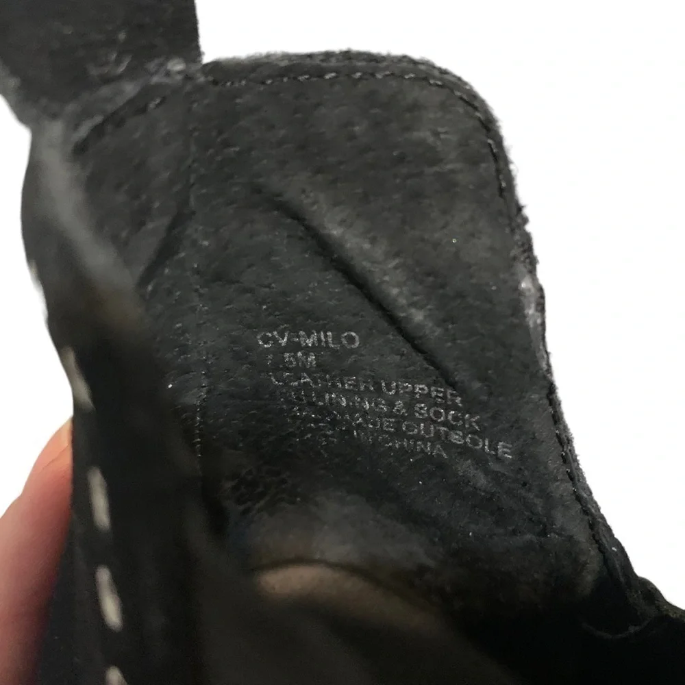 Chelsea & Violet shoes Milo black leather suede grommet hidden wedge sneaker 7.5